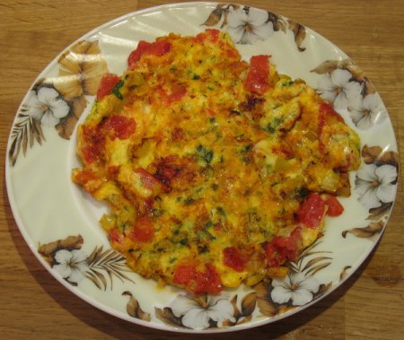 Рецепт омлета с помидорами черри и сыром