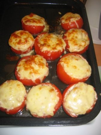Запеченные томаты с жульеном